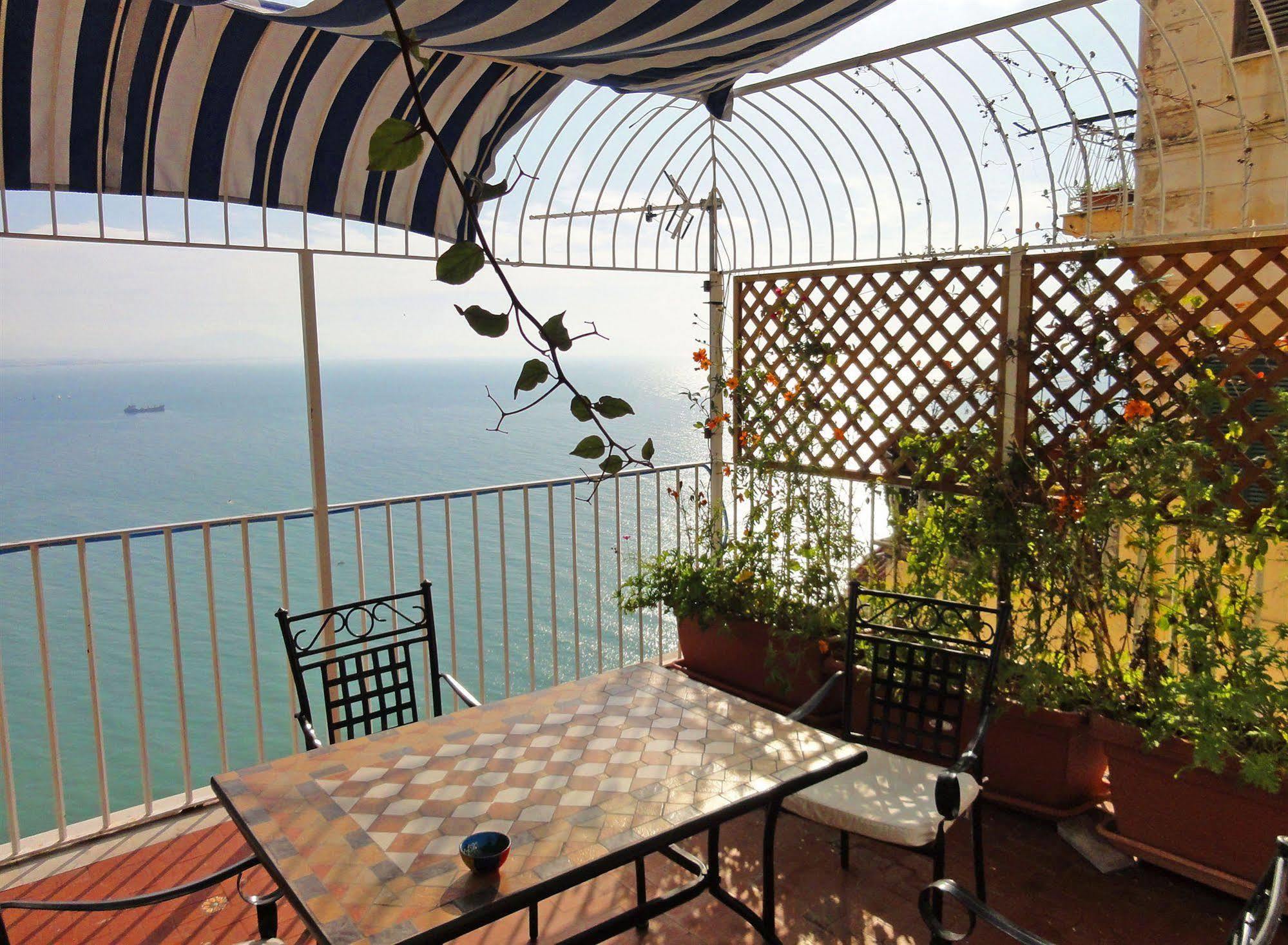 Dimora Carlo III Bed & Breakfast Vietri Екстериор снимка